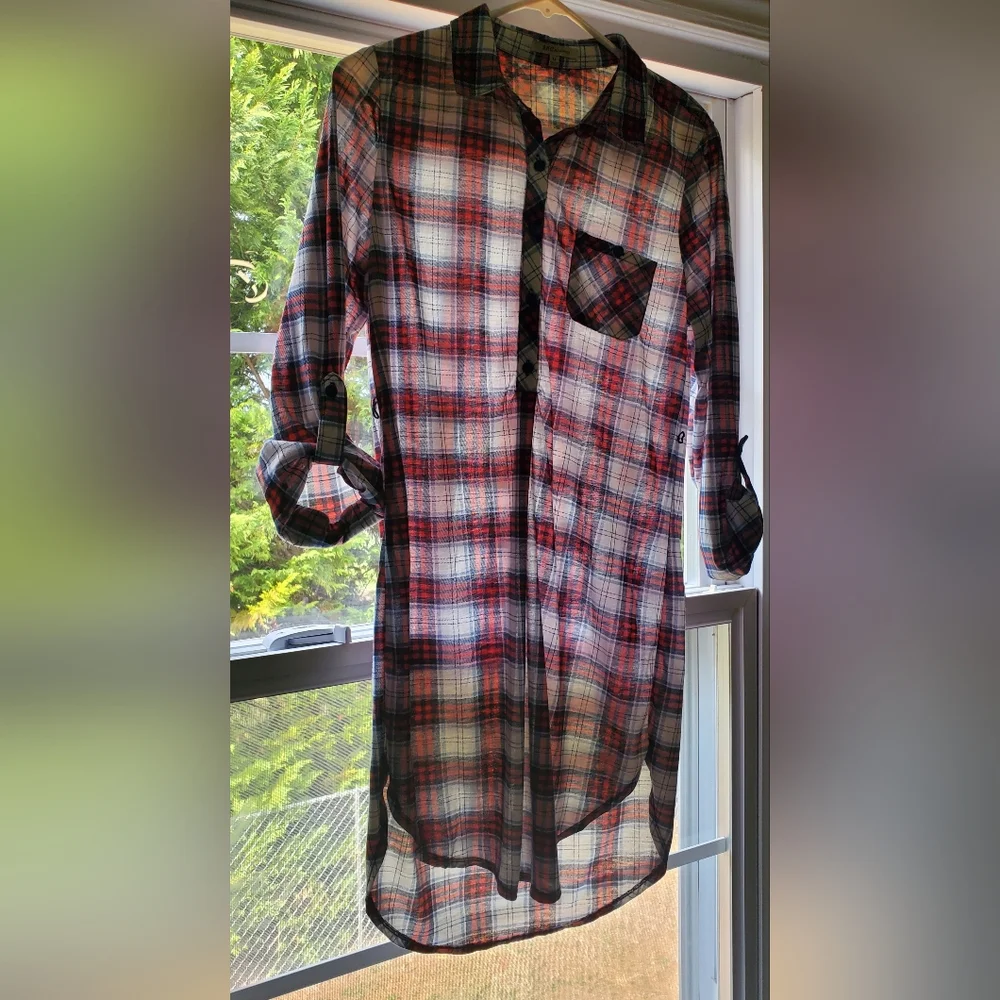 Longline Red & White Plaid Dress/shirt - Picture 2 of 9